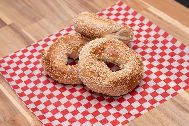 Montreal Sesame Bagels 6 units (1/2 dozen)